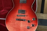 Gibson 2018 Les Paul Standard HP Hot Pink Fade-3.jpg